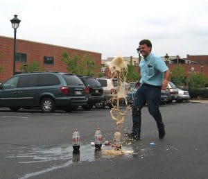 diet coca cola mentos spraying