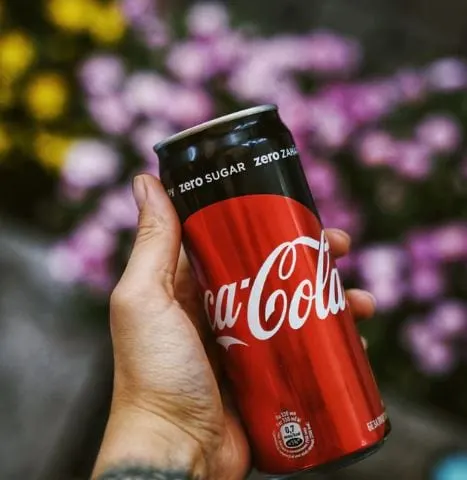 can of zero sugar coca cola