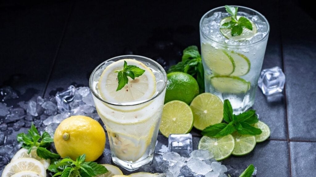 Is it Best to Drink Lemon Water Warm or Cold