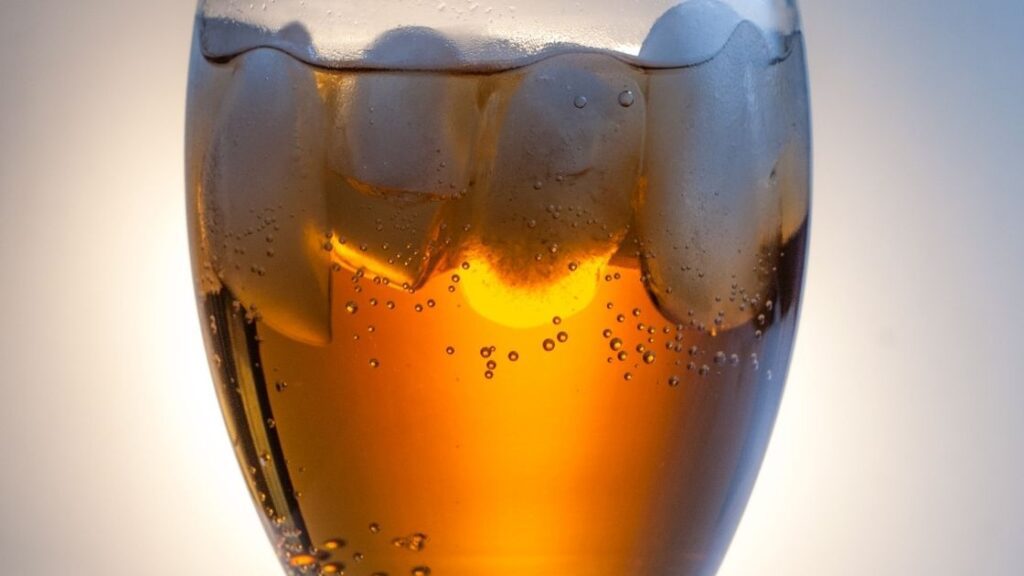 What is cola champagne