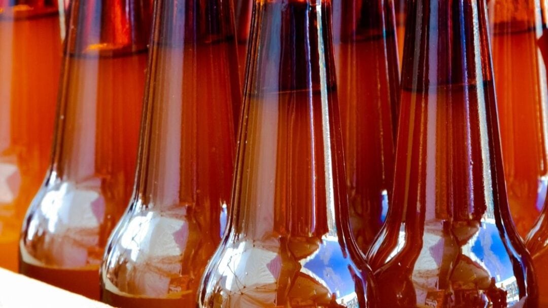 Can You Store Soda On Its Side? [TIPS - AVOID GOING FLAT]