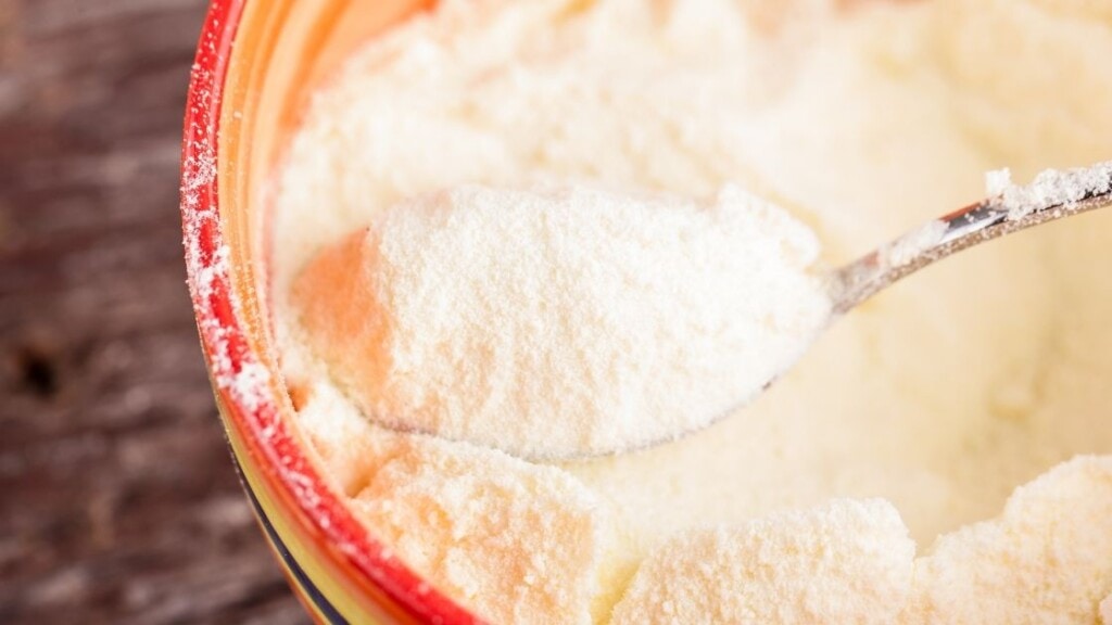 Banana milk tea powder     