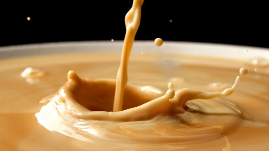 Is Adding Milk to Tea Unhealthy