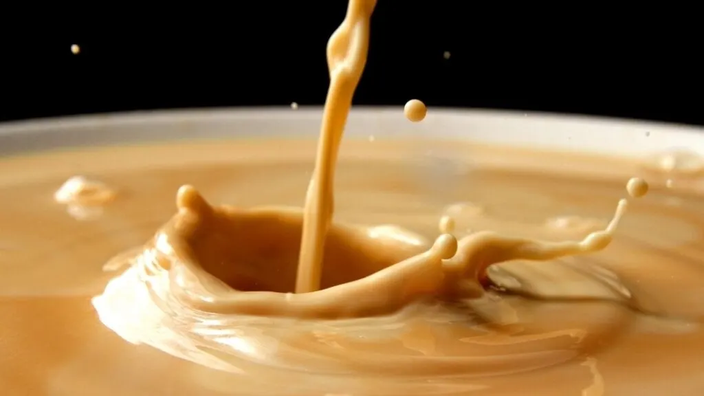 Is Adding Milk to Tea Unhealthy